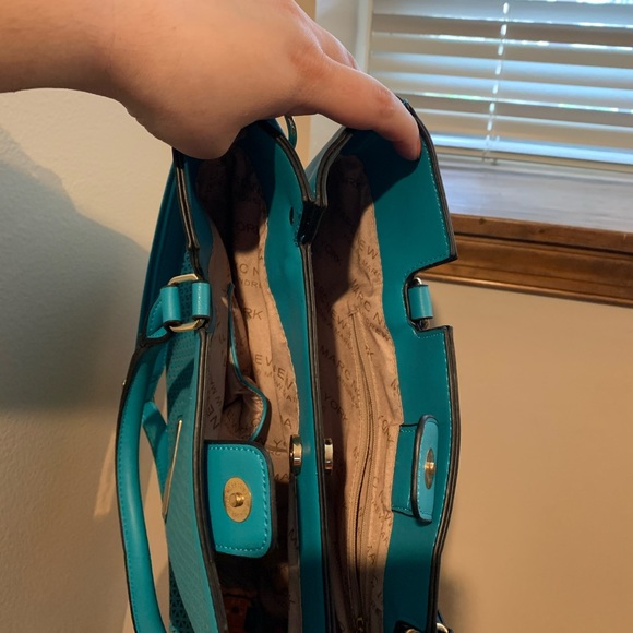 Marc NY bag - Picture 3 of 9